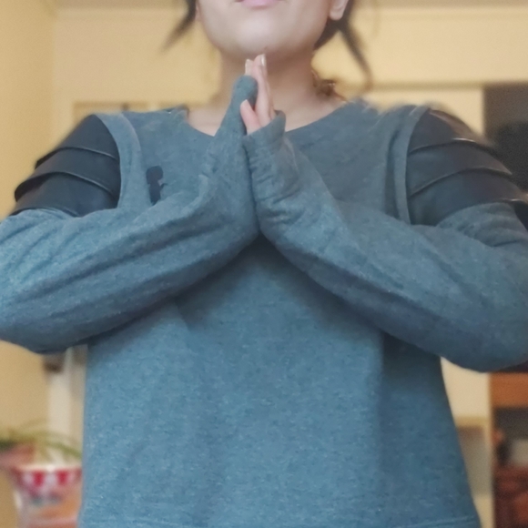 2/$30 Disney sweater  unique bateau neck oversized - Picture 9 of 16